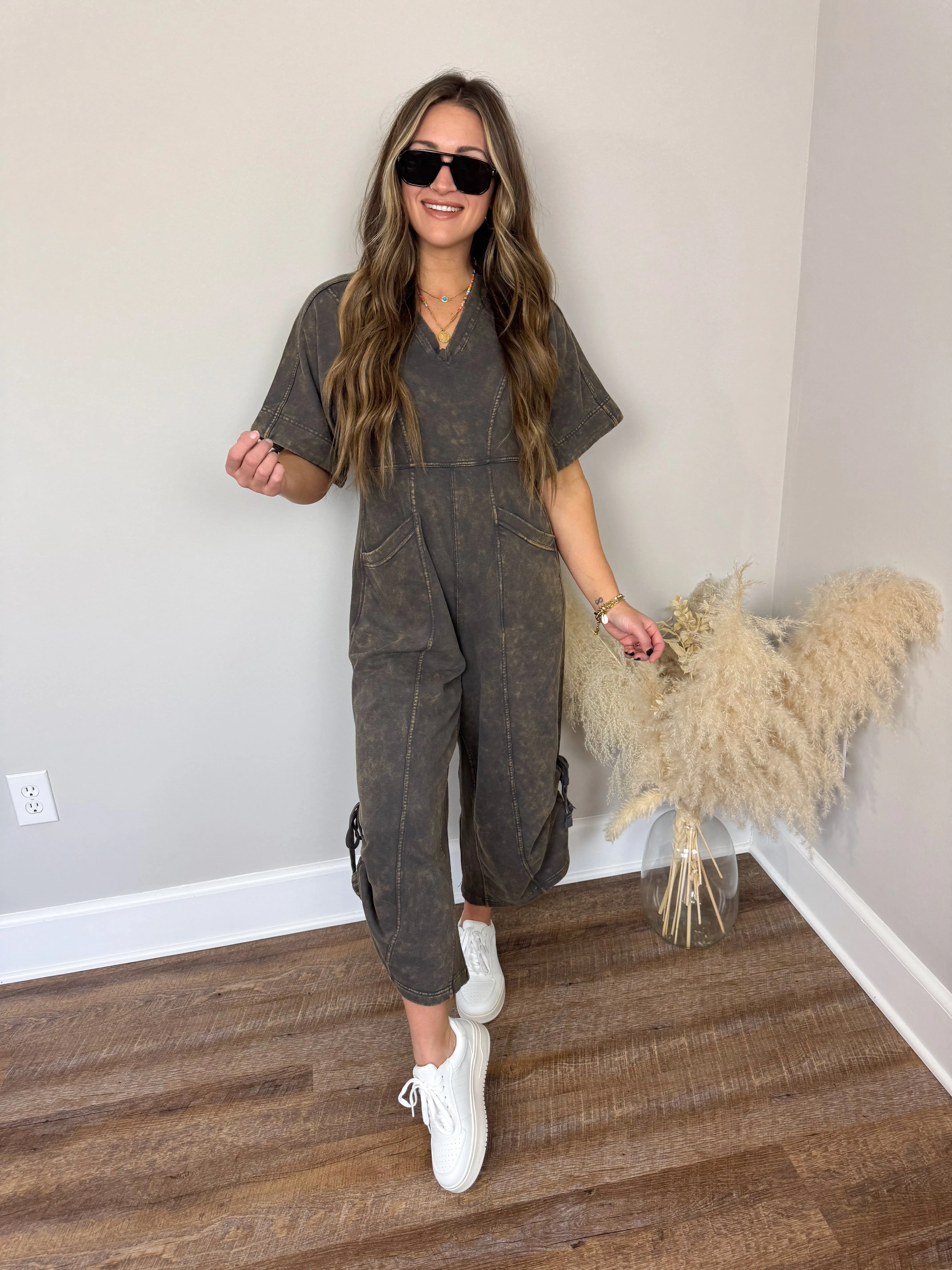 Estate V-Neck Jumpsuit | Ash Black