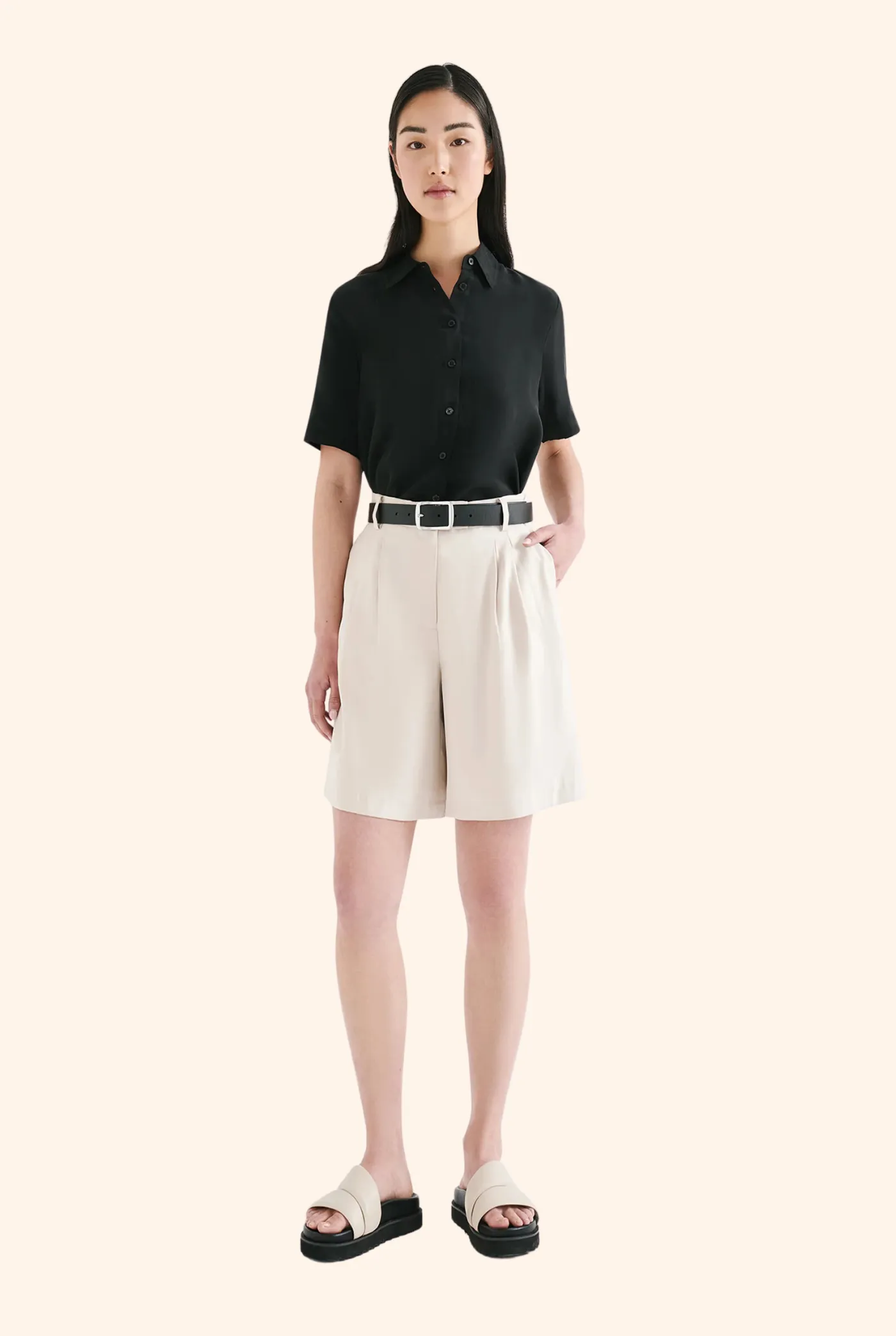 Knit Tailored Short Oyster